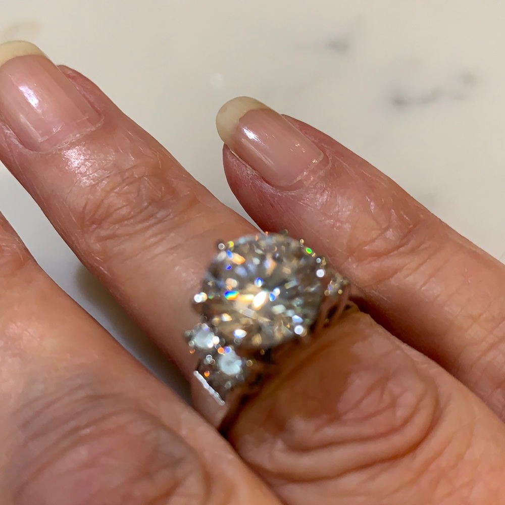 Sterling Silver Cz Beautiful Ring